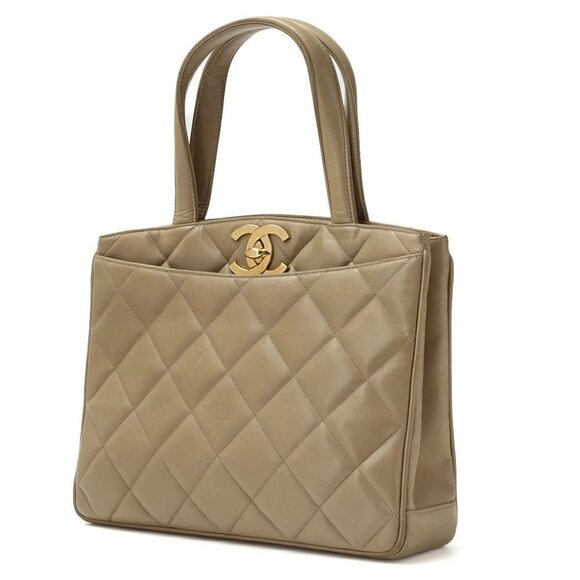 Authentic CHANEL CC Vintage Matelasse Turnlock Shoulder Bag Leather Beige Chain - Picture 3 of 12